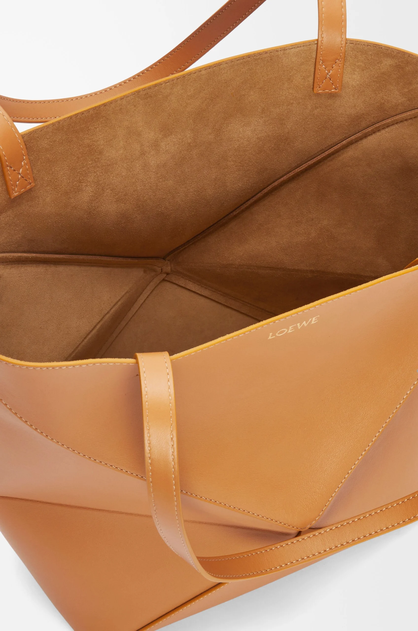 09b0fc3c70da4dd59dfc14f1dd88348a Medium Puzzle Fold tote in shiny calfskin - Image 3