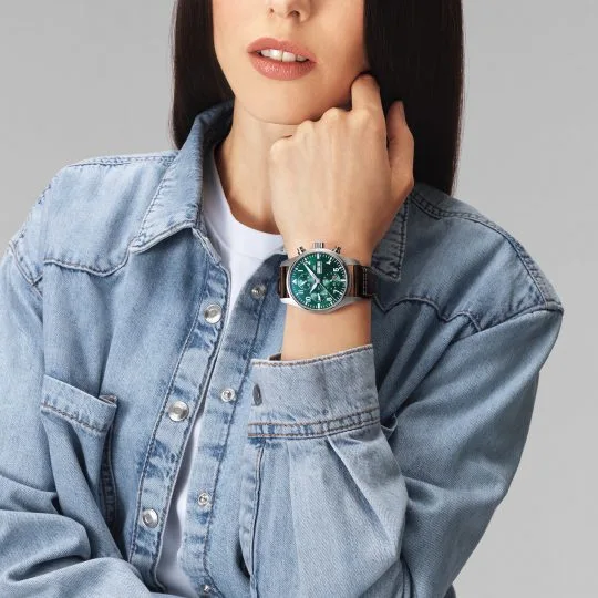 0cbde01973c4a4d3aeb81a4caaa5a2db IWC pilot series IW388103 watch - Image 4