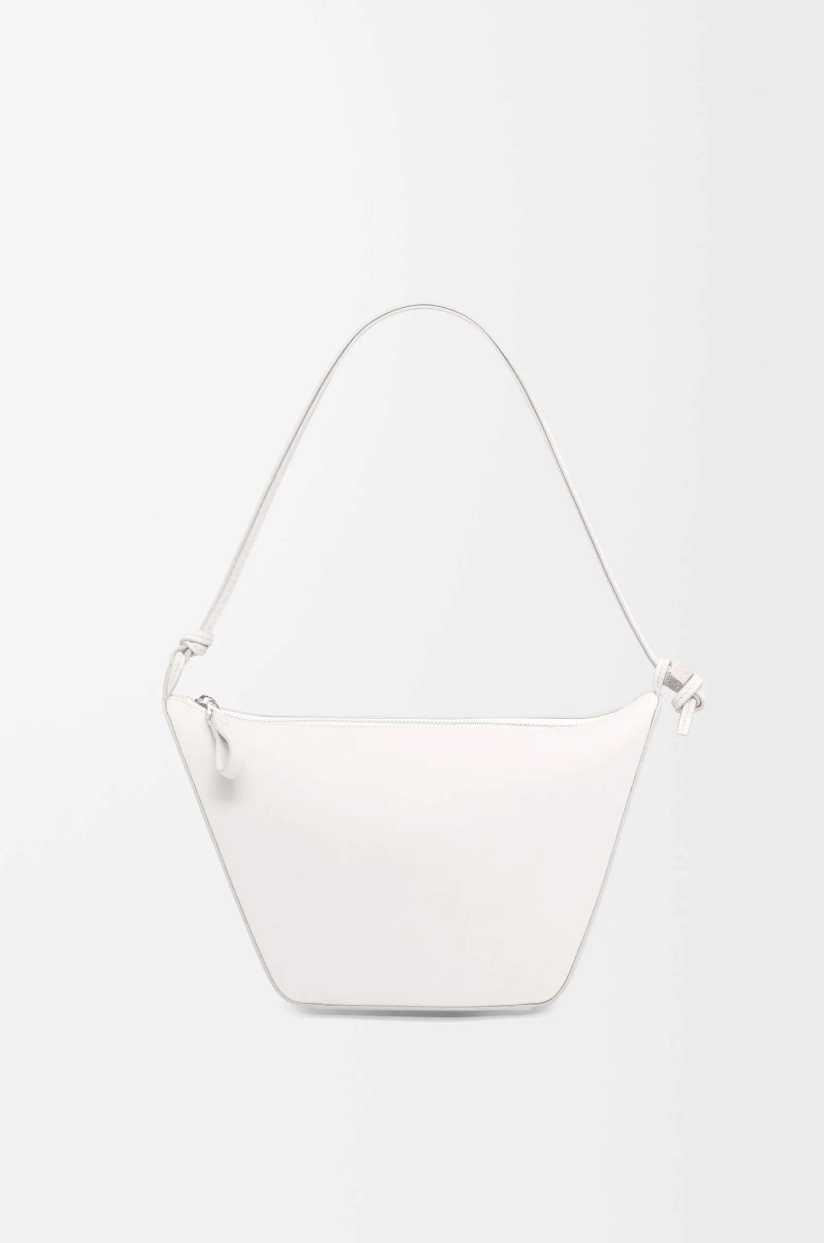 0e488b6b45b23612fd1a0430217a8f55 Mini Hammock hobo in classic calfskin - Image 8