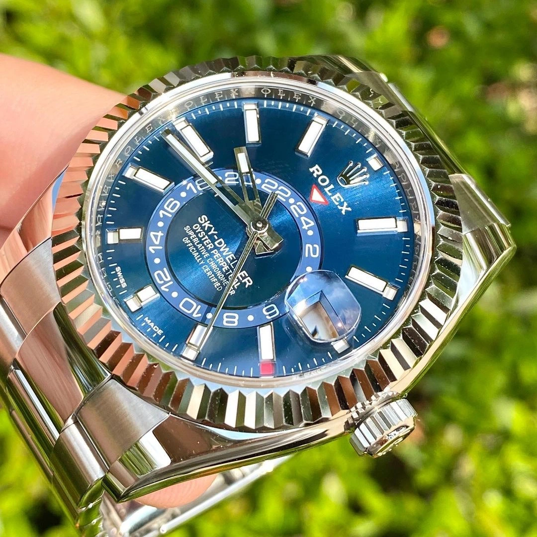 118b961f6641135f709cc30c484e6f5c The Oyster Perpetual Sky-Dweller(BLUE) m326934-0003 - Image 4