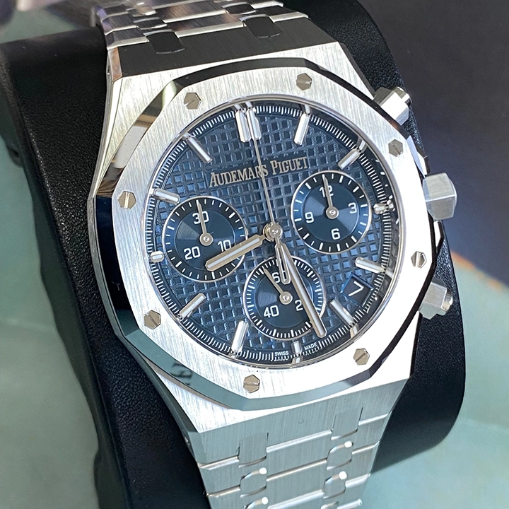 18a9b984c2c13ffba59cff35c7eeeb2c ROYAL OAK SELFWINDING CHRONOGRAPH Ref. 26240ST.OO.1320ST.05 - Image 6
