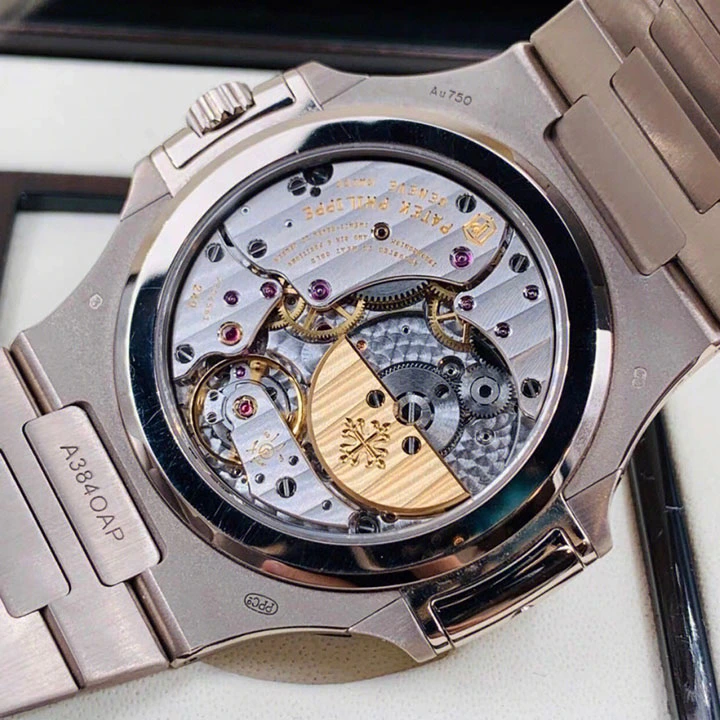 23a2c6df9564443ea555dbb7ac9d6b40 5740/1G - NAUTILUS - Image 9