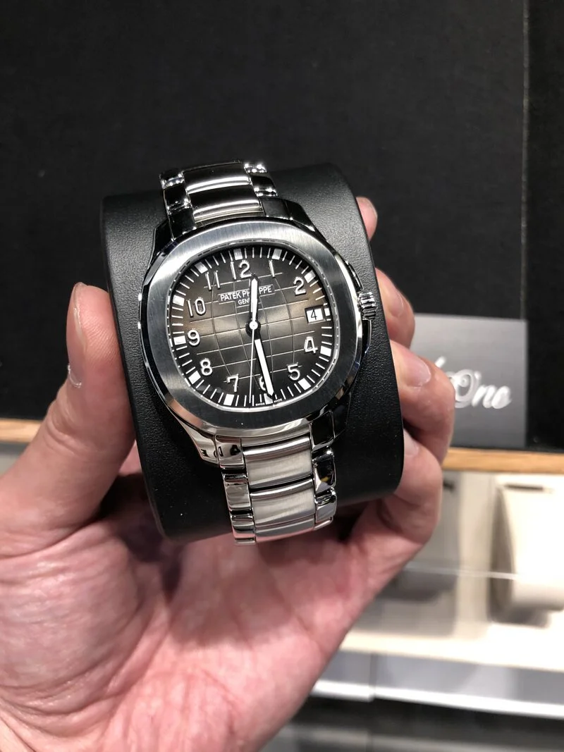 27880b67617a9c6253368753b06c0e3a Patek Philippe Aquanaut 5167/1A-001 - Image 6