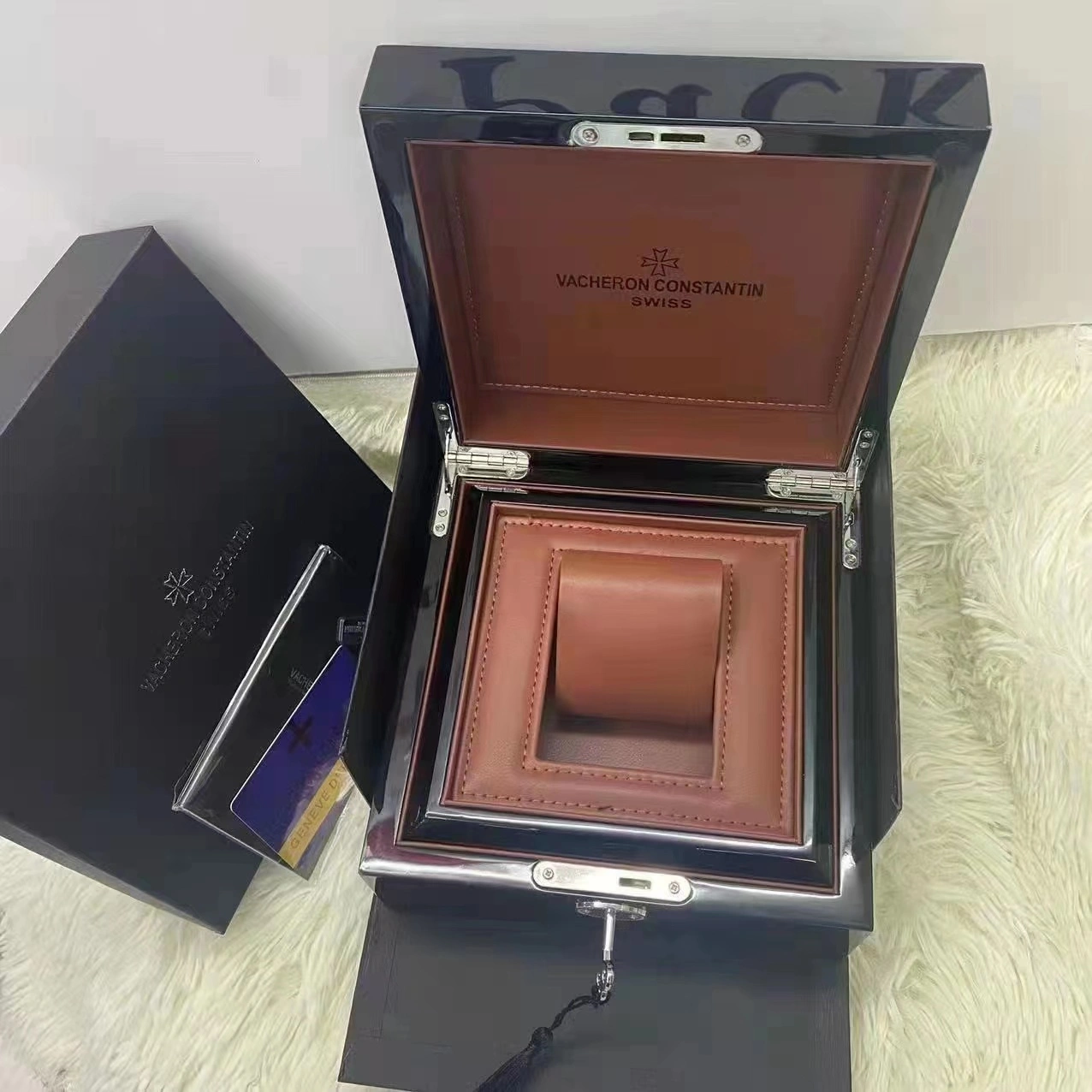 322ee69c770dad25ffad7417c0be5f22 Vacheron Constantin heritage series 85180/000R-9248 watch - Image 5