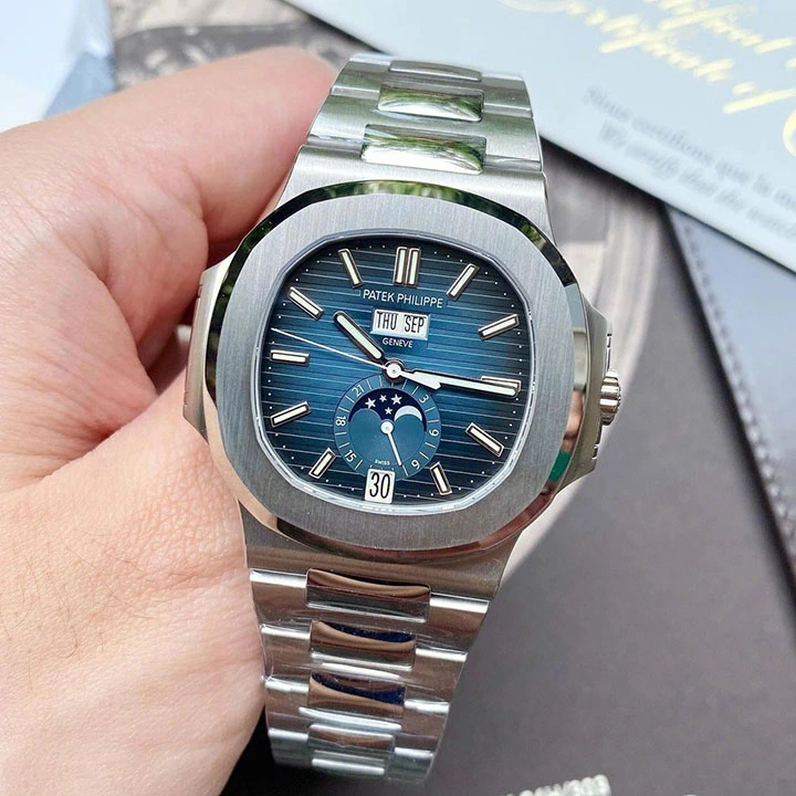 3c1eb1404c0e0ed4bb08e404183780a0 5726/1A Patek Philippe- NAUTILUS - Image 8