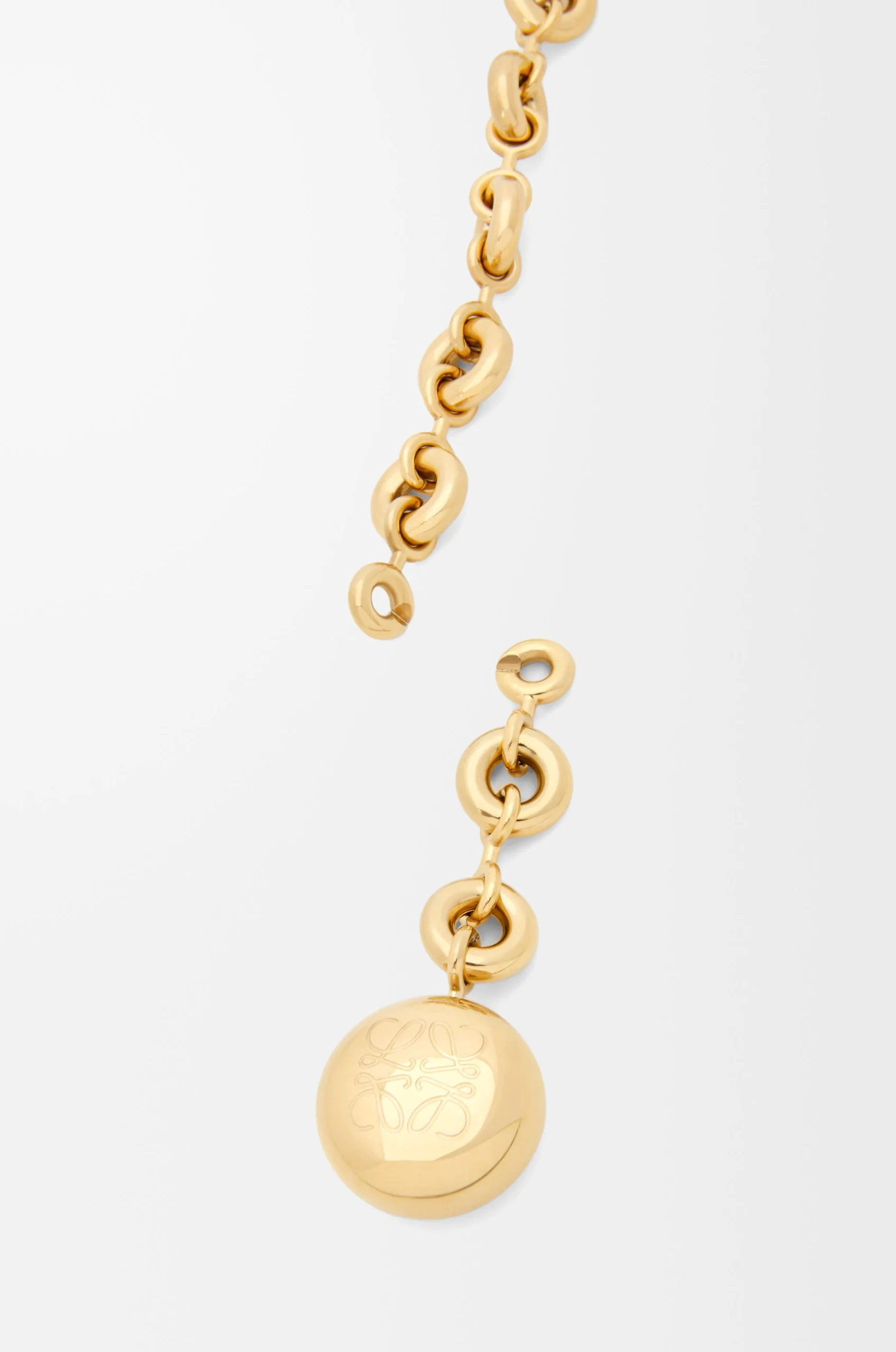 3f5941ee151a4bb65f55bd5a94366c41 Small Squeeze bag in mellow nappa lambskin - Image 3