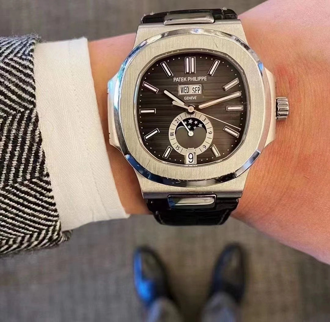 65bb0e613a5fe3241564d8dd5fc4907c 5726A - Patek Philippe NAUTILUS - Image 7
