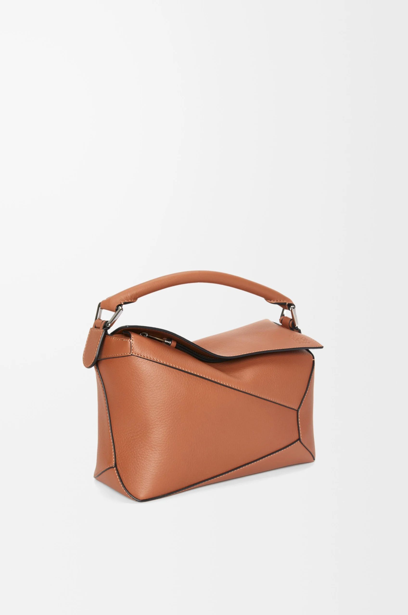 67c98e39c9dc684b7c8d87c2a5f68cba Small Puzzle Edge bag in classic calfskin - Image 4
