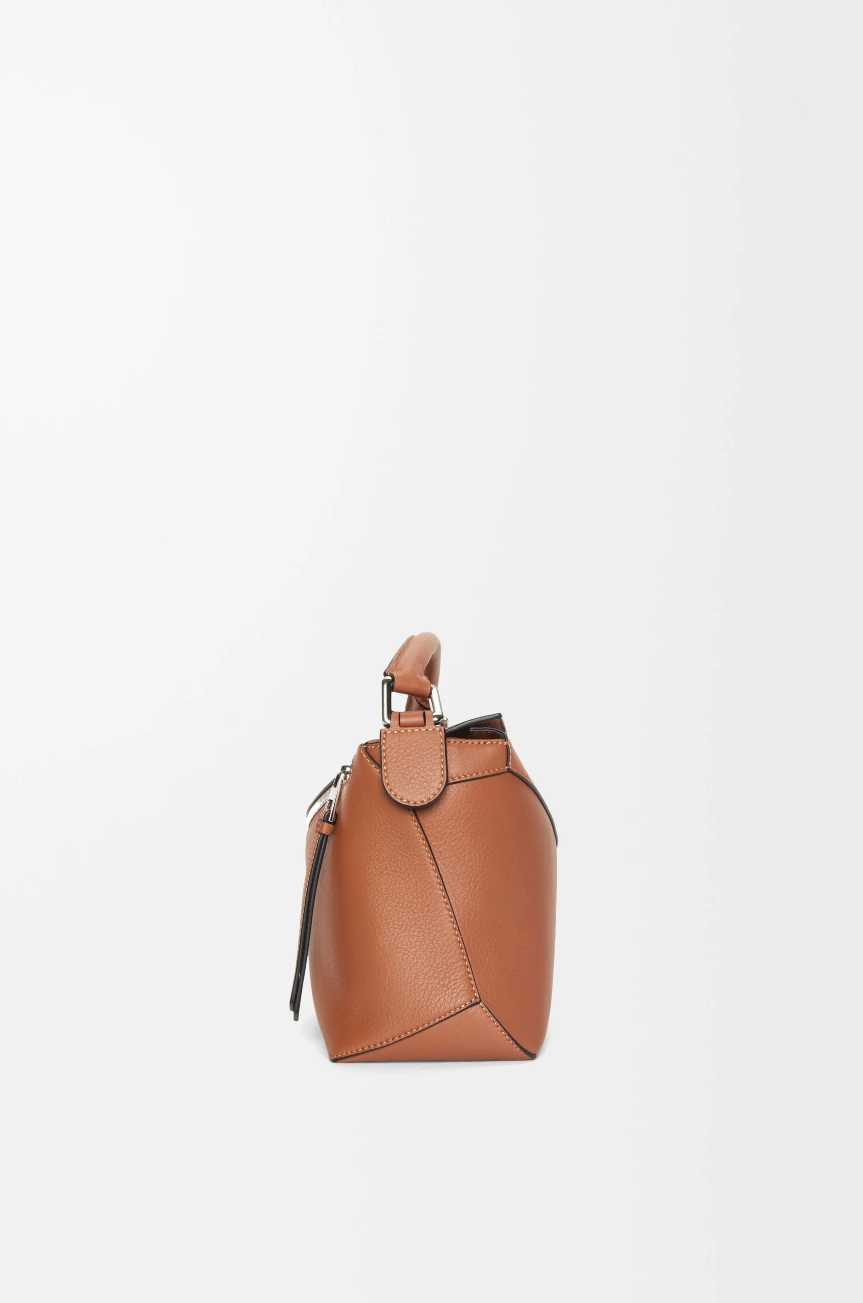 6defc4c788eb772e84c4b7ad26a7cf4a Small Puzzle Edge bag in classic calfskin - Image 5