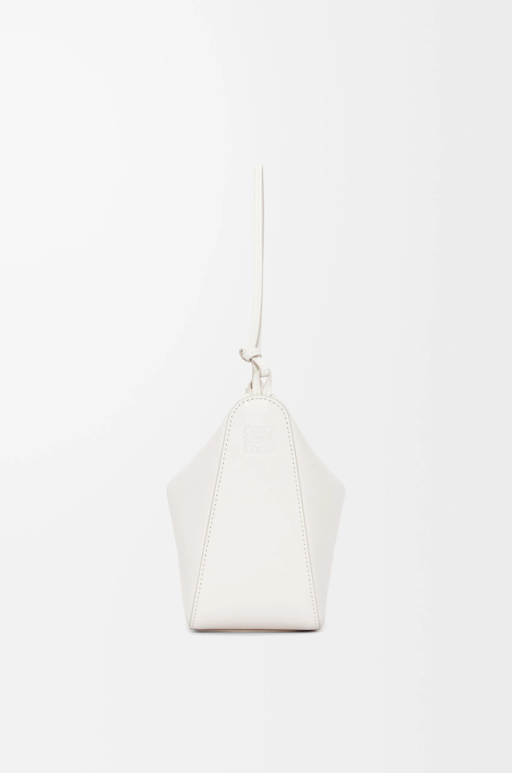 6ea37c8d23219677f68d4b3890f174c1 Mini Hammock hobo in classic calfskin - Image 3