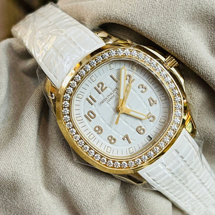 71005b398fc328346dfac27f14a061b1 5269/200R-001-Patek Philippe AQUANAUT-women - Image 8