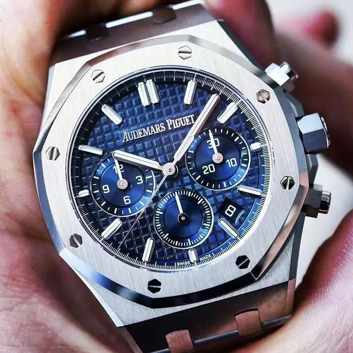 7a0719c98d845b9508a9d9c08fa15bce ROYAL OAK SELFWINDING CHRONOGRAPH Ref. 26715ST.OO.1356ST.01 - Image 8