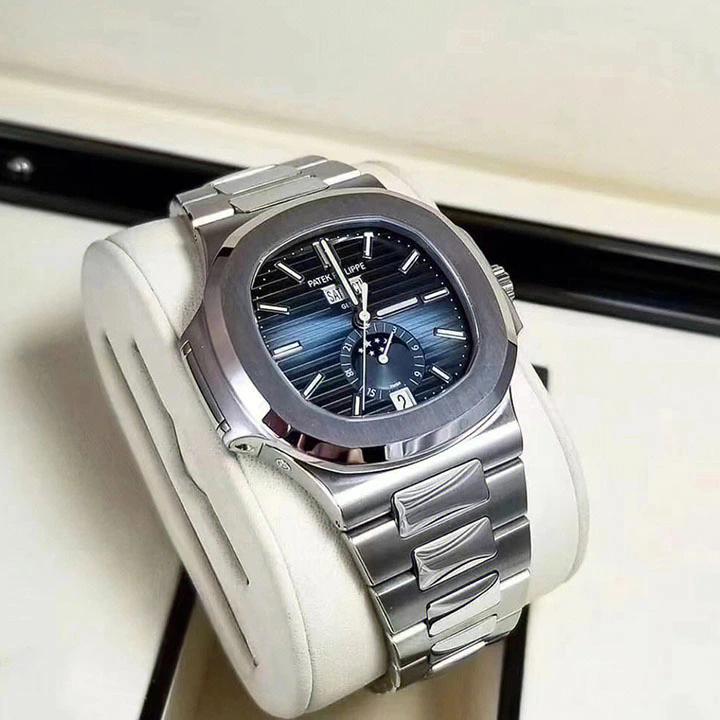 7b37f2330c391c4a34b9686d753ed42a 5726/1A Patek Philippe- NAUTILUS - Image 9