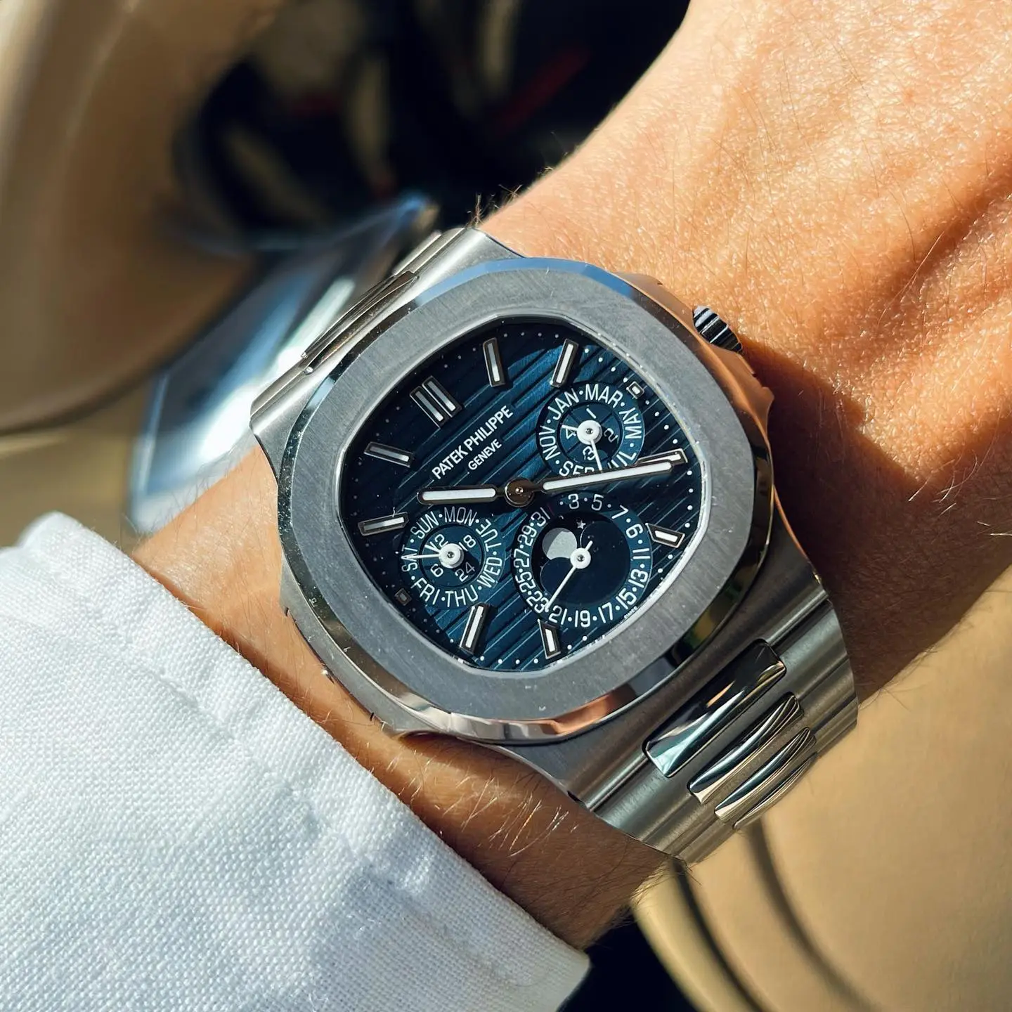 8fdc10a30aa340213ecef01fb136b016 5740/1G - NAUTILUS - Image 7