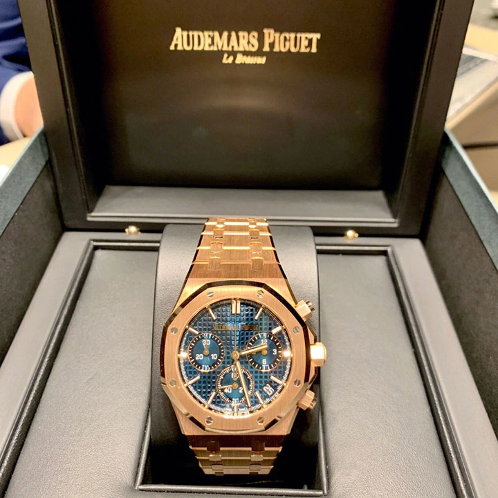 90b8556192442977f8da8be94d78ba9c ROYAL OAK SELFWINDING CHRONOGRAPH Ref. 26240OR.OO.1320OR.01 - Image 5