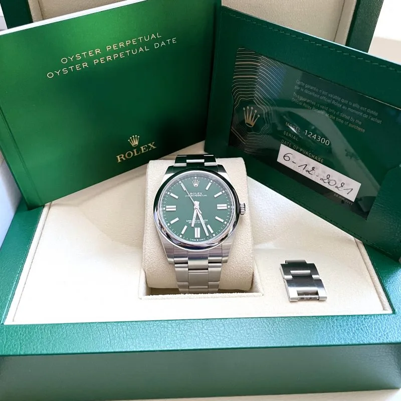 98b50f420389c9f6963707e1d288f89a OYSTER PERPETUAL 124300 Series(green dial) - Image 6