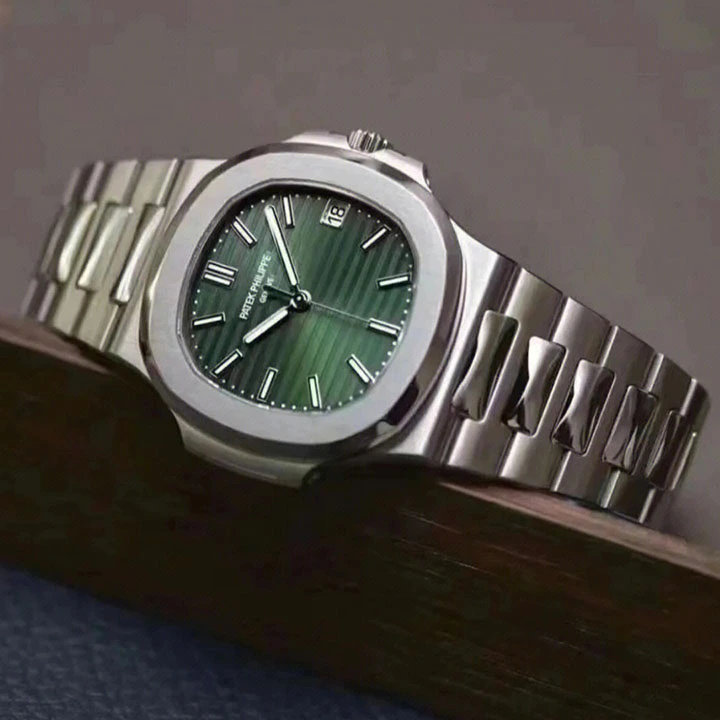 9ea033b942ea2f98f9e09347563863c6 Nautilus 5711/1A-014 - Image 5