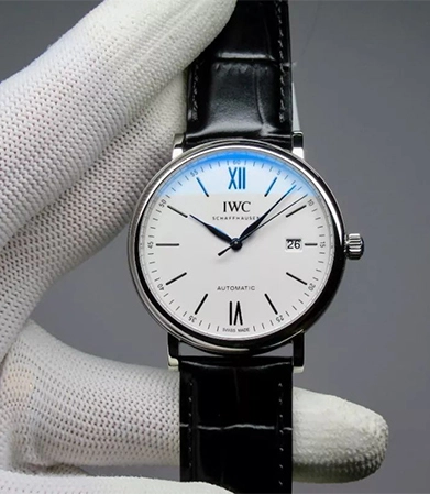 a2679facde7ca5b16ac5b631a6c54e1a IWC PORTOFINO IW356519 watch (EDITION “150 YEARS”) - Image 11