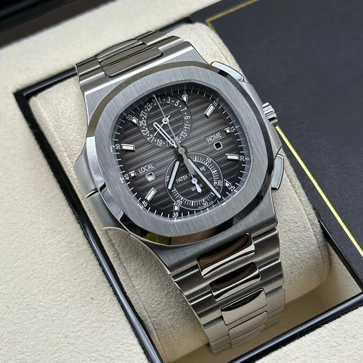 c56b01f2b451ca1307becbda20676704 5990/1A-001 - Patek Philippe NAUTILUS - Image 4