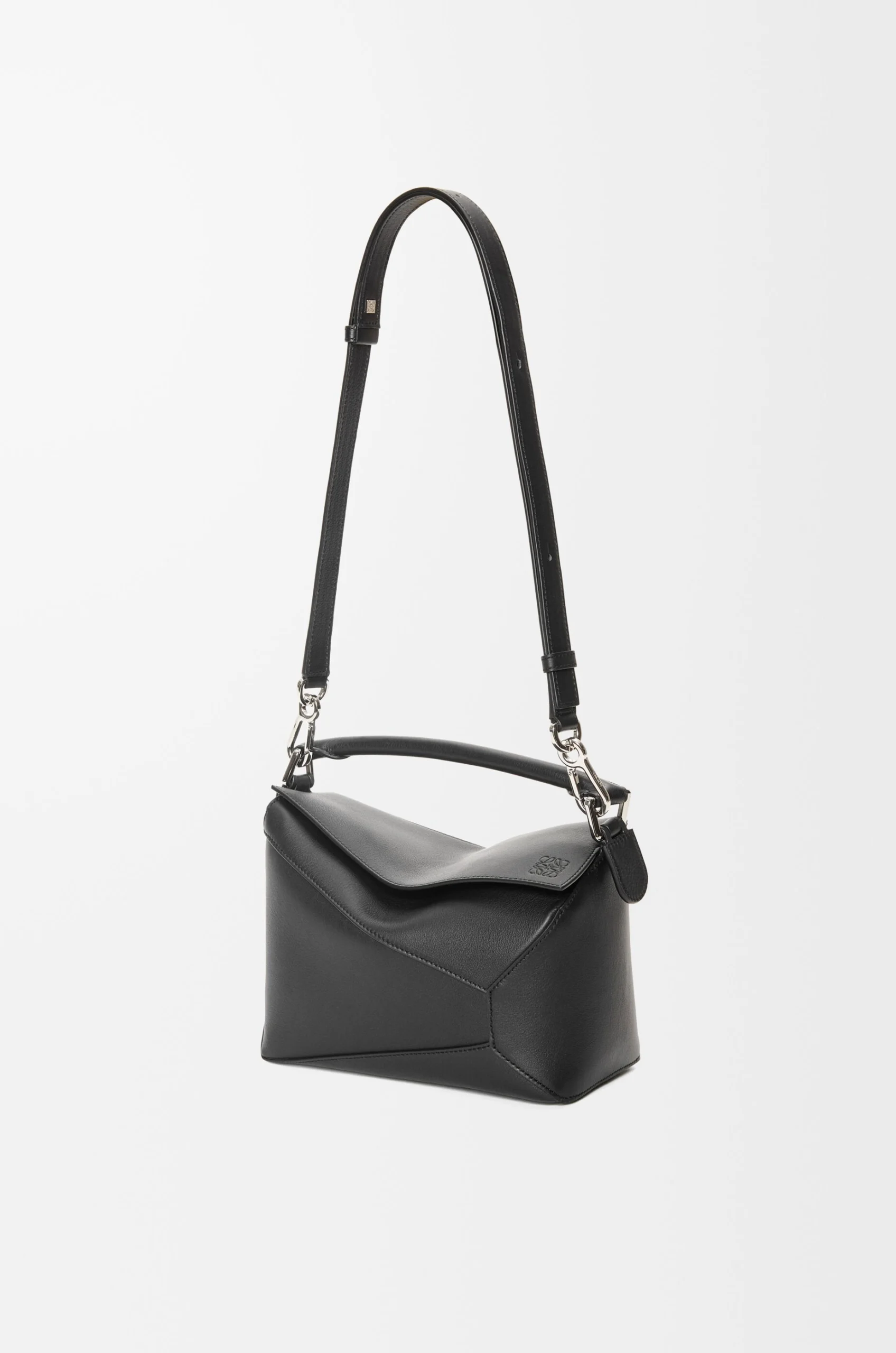 c59c71ff1a018877f975c79d0228d869 Small Puzzle Edge bag in classic calfskin - Image 6