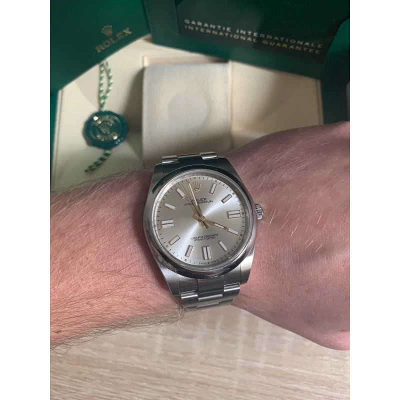 d4594ca1aeaa24241c5def4b5331884c OYSTER PERPETUAL 124300 Series(Champagne gold) - Image 6