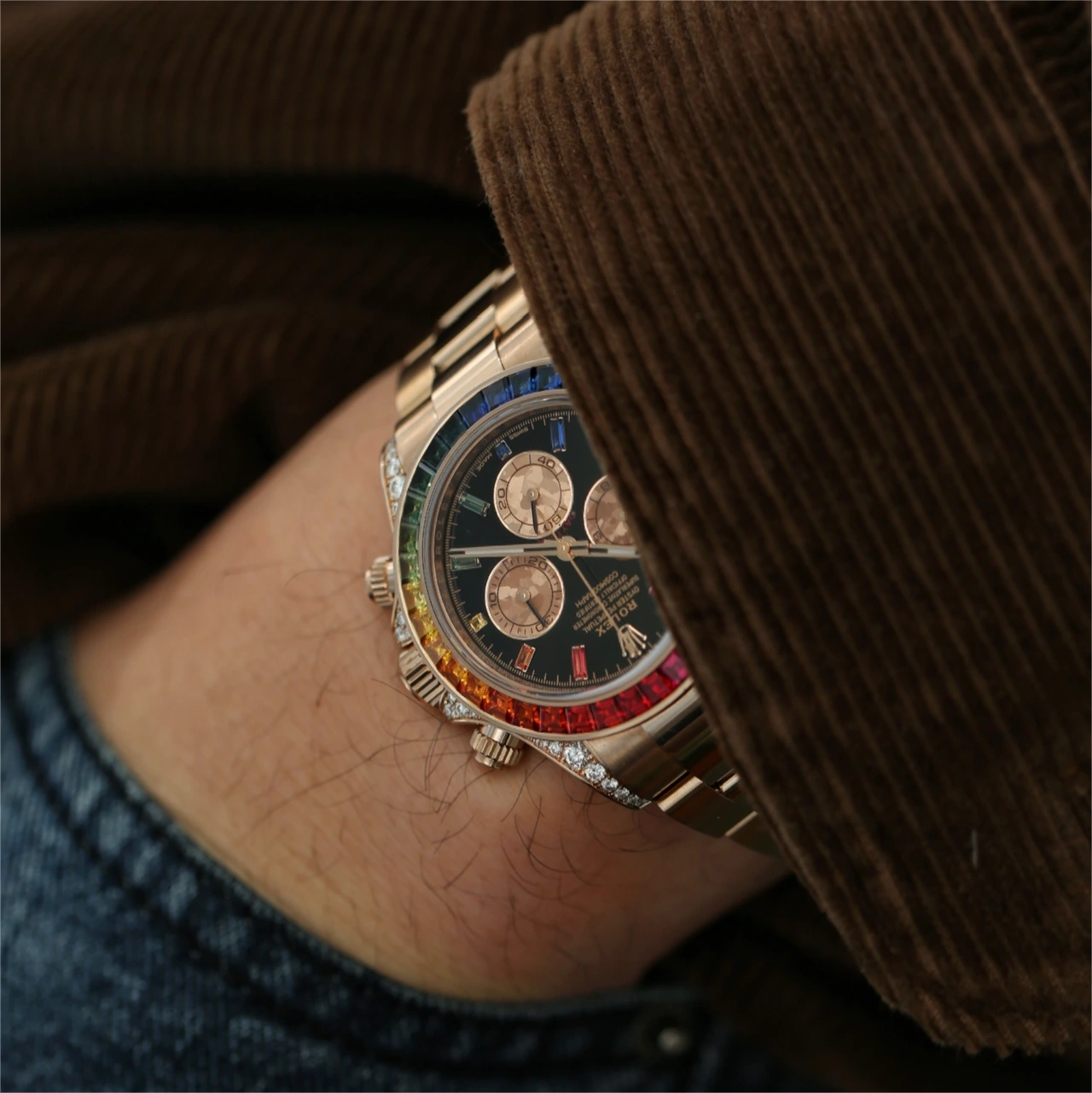d96abcaece3e309fccf8be2ae0ec6c05 Rolex 116595 RBOW Cosmograph Daytona Rainbow 18k Rose Gold - Image 4