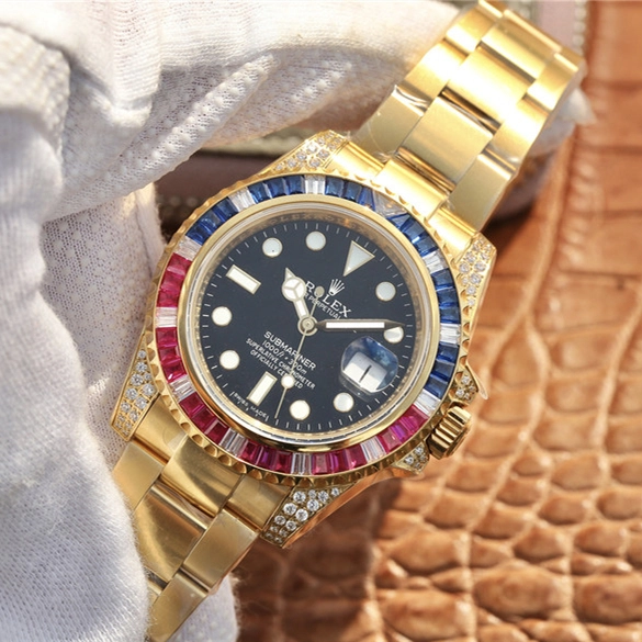 da6853007f3341a111ebac2ba049702b SUBMARINER GOLDEN BLUE / RED DIAMOND BLACK DIAL 40MM - Image 2