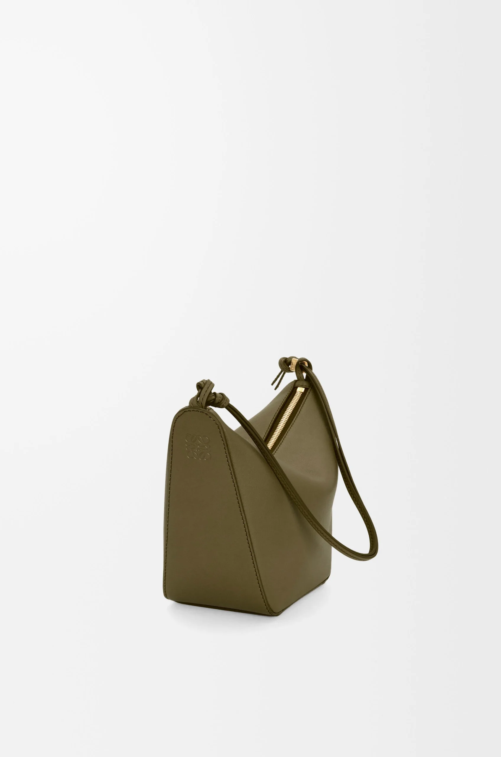 dfc56920822d6fcb3381e2ab61831b29 Mini Hammock hobo in classic calfskin - Image 3