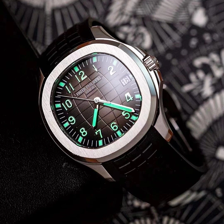 e22603829515a3a402aa8a460d3d997d 5167A-001-Patek Philippe AQUANAUT - Image 7