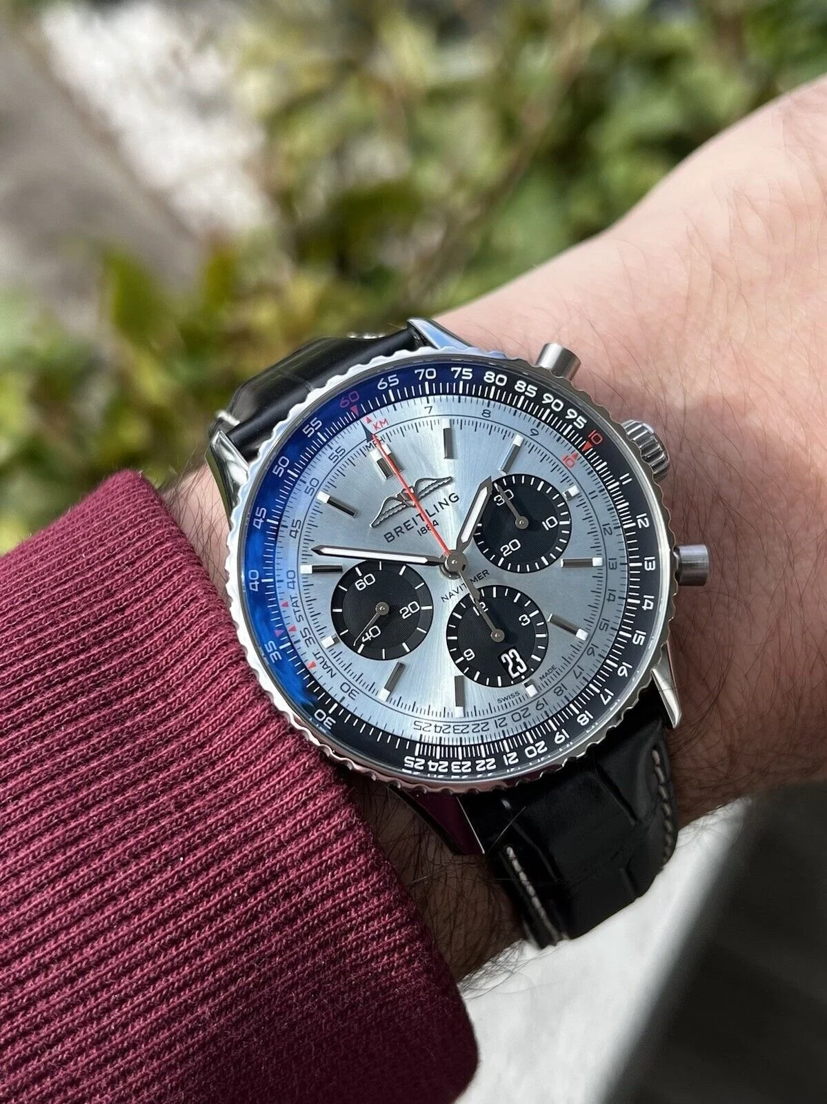 e5da54c1de4c6b45aeaeeb979f49c098 Breitling Navitimer B01 Chronograph Ice Blue Dial 43 AB0138241C1P1 - Image 9
