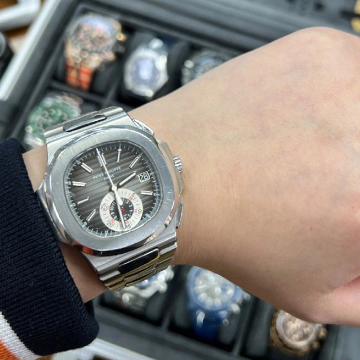 efb29c2daab562d0312d7d15b71d56b5 5980/1A-014 Patek Philippe- NAUTILUS - Image 6