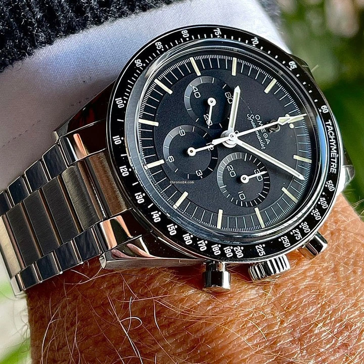 f0112e7255333b056db109743b135c4c Omega Speedmaster Professional Moonwatch -311.30.40.30.01.001 - Image 2