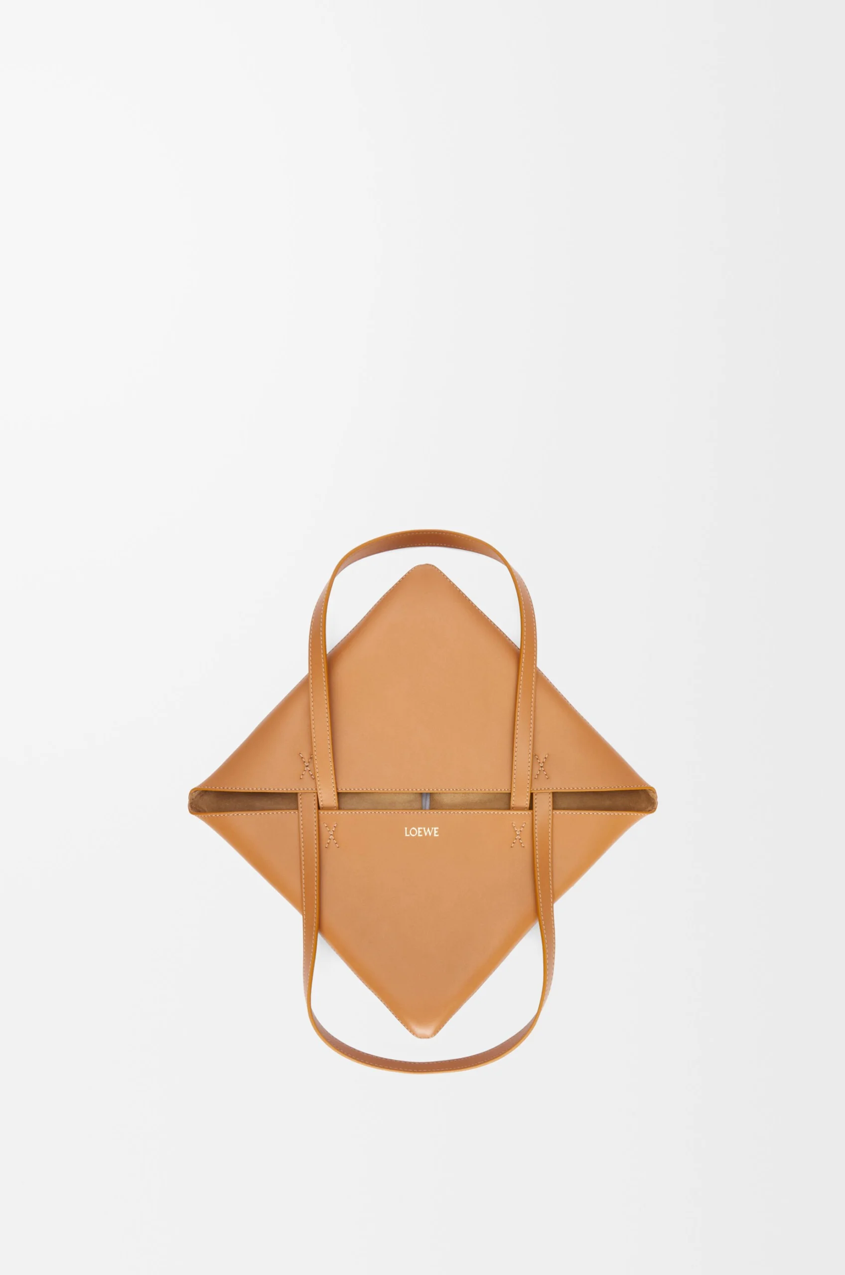 f03a0b30c5ee4235285c741f2df73b35 Medium Puzzle Fold tote in shiny calfskin - Image 4