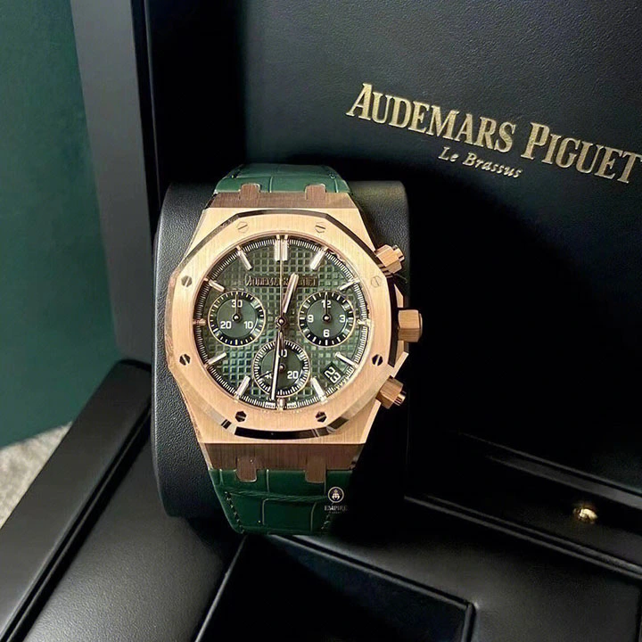 f351b204a64be6fd5c604aba847b6520 ROYAL OAK SELFWINDING CHRONOGRAPH Ref. 26240OR.OO.D404CR.01 - Image 2