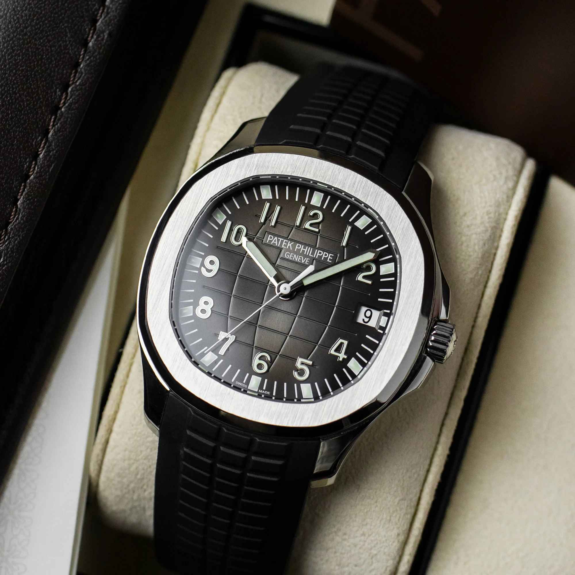 f8a3776081672a083b23e8f4c6d31fd8 5167A-001-Patek Philippe AQUANAUT - Image 6