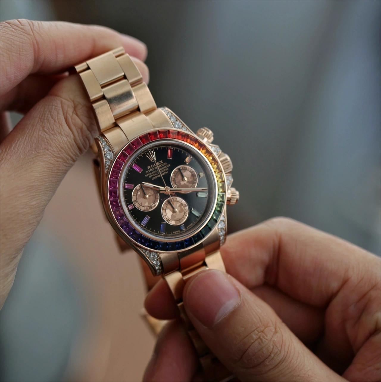 ffd93a635efa3cb74b01558bcc87d096 Rolex 116595 RBOW Cosmograph Daytona Rainbow 18k Rose Gold - Image 9